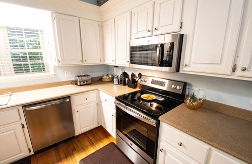 Edisto Island House | Sleeps 14! Open Floor Plan, Extremely Clean Home. Only 2 Blocks to the Beach!