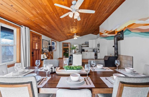 Black Mountain Cabin | Sleeps 18 Cinema/Sauna/Game Rm/Hot Tub/Fire pit