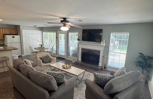 Covington House | Sleepy Lagoon Cottage - On 30 lush acres & just minutes from Downtown Covington!