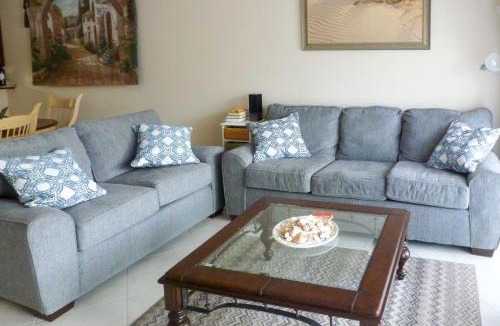 Lely House | Snowbird's Escape: 6 Mi to Beach & Old Naples!