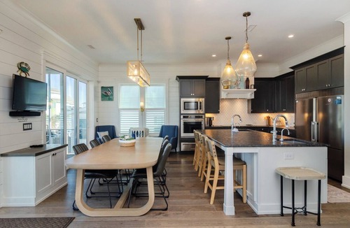 Wrightsville Beach House | Sound front home w boat slip! New for 2026 pool!