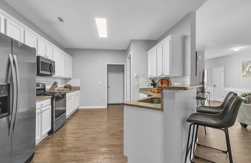 Cliftondale House | South Fulton Home Sleeps 10, Quiet Neighborhood