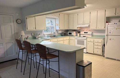Beaufort House | Southern Comfort: Lowcountry Charm with Extraordinary Marsh Views and Sunsets