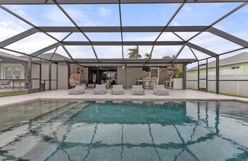 Trafalgar House | Southern Exposure Oasis