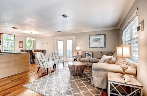 Anna Maria House | Southern Magnolia Retreat
