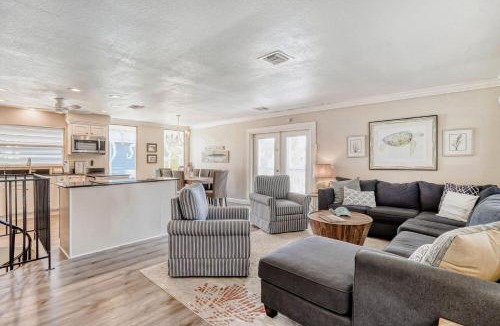 Anna Maria House | Southern Magnolia