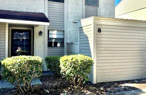 Hinesville Apartment | Spacious 3-bedroom corporate apartment with WiFi, AC in welcoming Hinesville