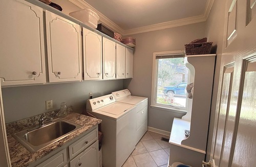 Woodside Plantation House | Spacious 4-Bedroom Home on the Golf Course in Gated Community