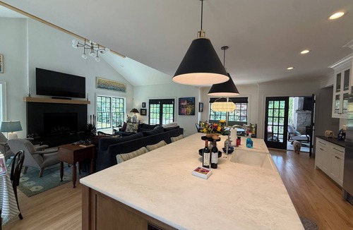 Athens House | Spacious 4-bedroom home in Five Points. Walk to stadium.