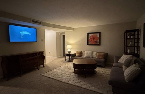 Pine Hills House | Spacious 4-Bedroom Home – Perfect for Families & Groups!