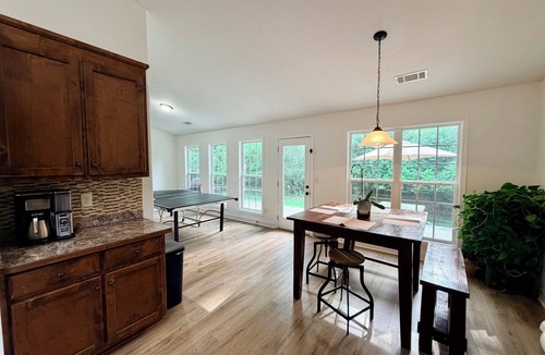 Winder House | Spacious 4-bedroom house in enjoyable Winder