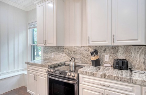 Branchville House | Spacious 4-bedroom house in charming Branchville with AC, WiFi
