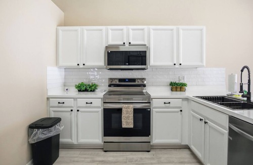Westridge House | Spacious 4BRFamily Retreat-Pool Minutes to Disney