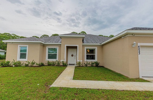 Port Saint Lucie House | Spacious 5-bedroom house in enchanting Port St. Lucie with WiFi, AC