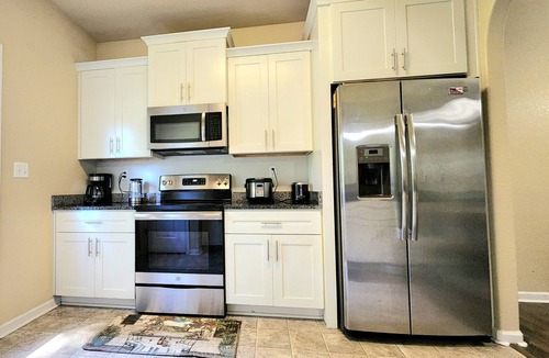 Chesapeake House | Spacious 5-bedroom house with AC, WiFi in delightful Chesapeake