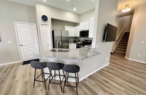 Lake Davenport Estates Villa | Spacious 5BR Gated Resort Villa w/Private Pool & Spa – Near Disney!