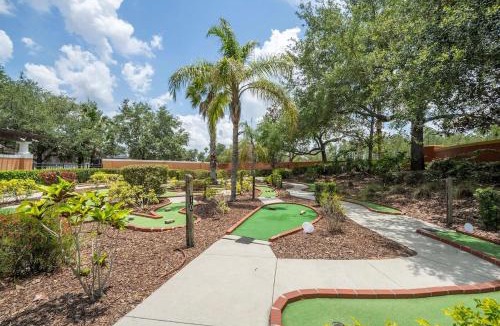Solana House | Spacious 5BR Near Disney Pvt Pool & Resort Access!
