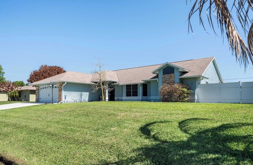 Sebastian Highlands House | Spacious 5BR Pool Oasis Near Disney Resort