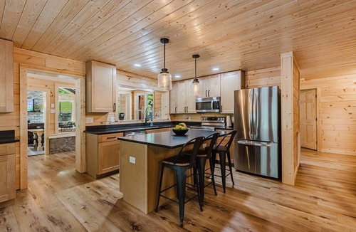 Whittier House | Spacious 6BR Private Family 63 Acre Estate Smoky MTN Golf Loud Creek Pickleball