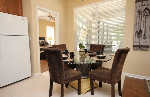 Kissimmee House | Spacious 6BR, Private pool & Jacuzzi near Disney & Universal