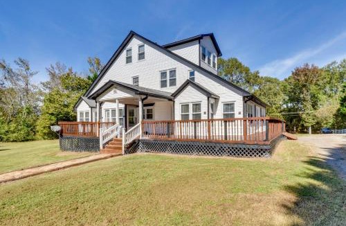 Anderson House | Spacious Anderson Home Great for Group Retreats