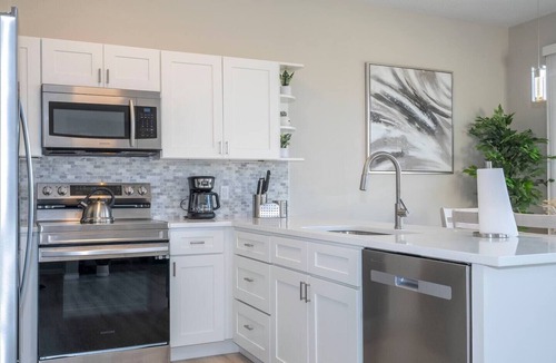 Windwood Bay House | Spacious & clean cozy home near Disney 448
