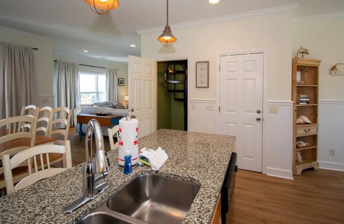 Saint Helena Island House | Spacious Family Home with Golf Course Views - Steps from Dining and Beach