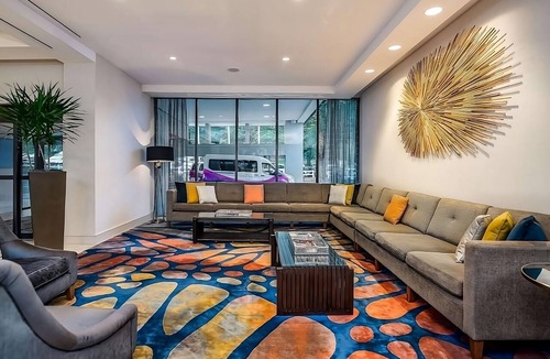 Executive Park Hotel | Spacious Good-Value Accommodation! Parking, Pools! Near Charlotte Nature Museum