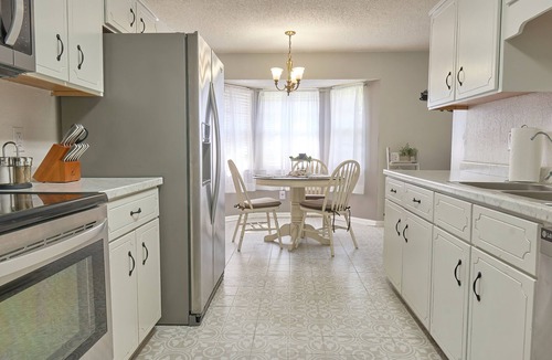 Hinesville House | Spacious Home w/Coffee Bar & GameRoom near Ft. Stewart & Savannah