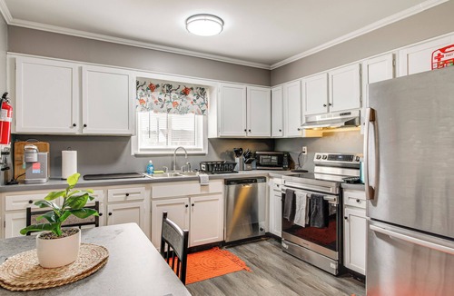 Orangeburg House | Spacious Home w/Patio: Near SC State & Claflin