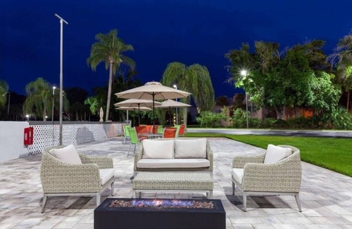 Florida Central Atlantic Coast Hotel | Spacious Orlando Stay Near Epcot – 10 Min Drive
