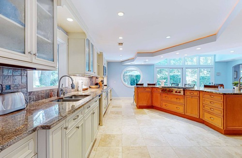 Heritage Woods House | Spacious, Renovated House with Private Spa and Private Pool