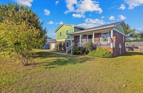 Fayetteville House | Spacious Split Level 4BR Home Near Fort Bragg