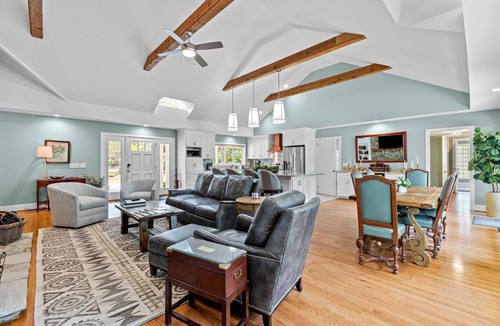 Old Town House | Spacious vacation home in the historic village of Pinehurst