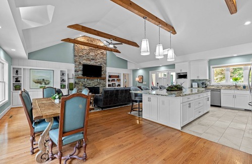 Old Town House | Spacious vacation home in the historic village of Pinehurst