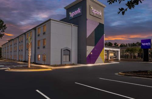 Augusta Hotel | Spark by Hilton Augusta