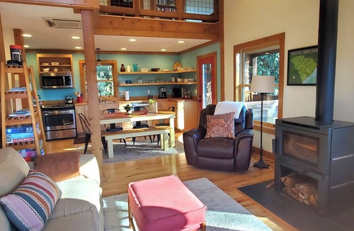 Cashiers Cabin | Spectacular pet friendly remote cabin in Cashiers, NC. AWD/4WD needed.
