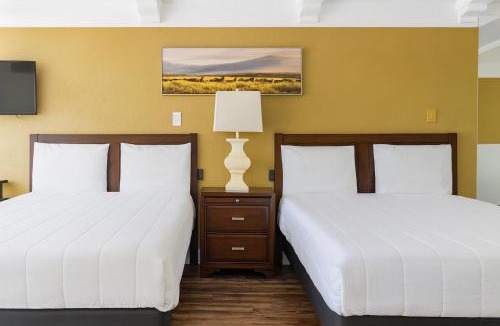 Naples Hotel | Spinnaker Inn of Naples