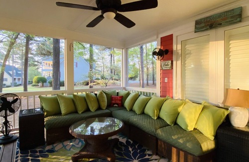 Eatonton House | Spring and Summer at the Lake! Heaven on Earth! Memory Making 🛶❤️🐟 ⛳️ 💦 🚲 🚤