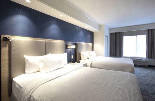 Savannah Hotel | SpringHill Suites by Marriott Savannah I-95