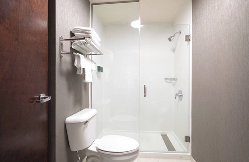 Savannah Hotel | SpringHill Suites by Marriott Savannah I-95