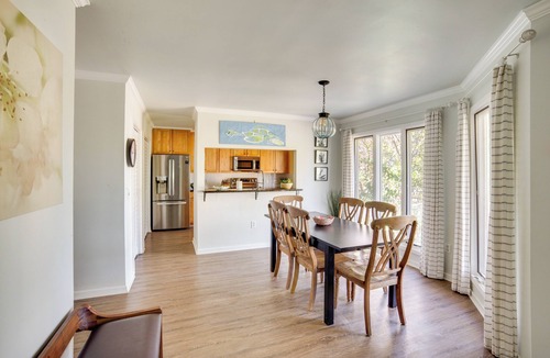 Oceanmarsh Subdivision Cottage | St Helena Island Retreat w/ Deck: Walk to Beach