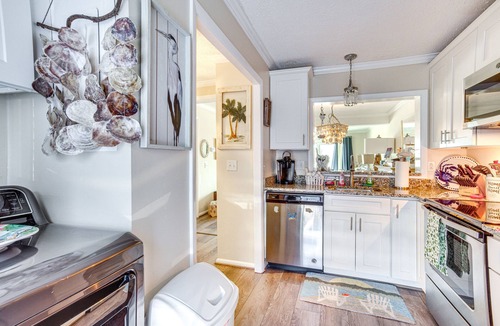 Oceanmarsh Subdivision Condo | St Helena Island Condo on Private Island w/Deck!