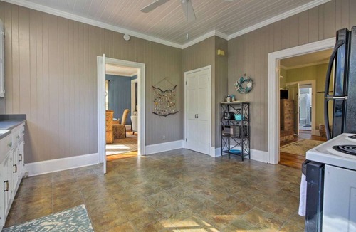 Richmond Hill House | Starfish Home for 10, Fast EV Charger, and Pet Friendly