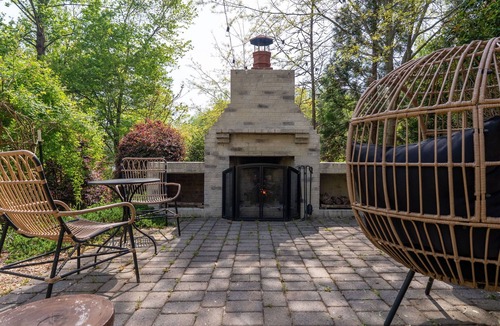 Inman House | Stay Cooley Luxury LakeFront Retreat
