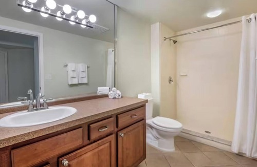 West Kissimmee Hotel | Stay Somewhere Worth Remembering! 2 Units with Kitchen, Outdoor Pool!