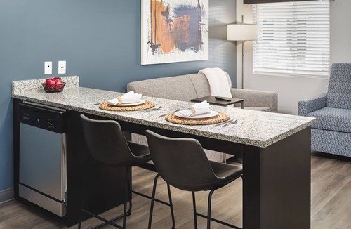 Cordova Apartment | stayAPT Suites Memphis-Cordova-Wolfchase