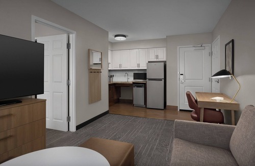 Morrisville Hotel | Staybridge Suites Raleigh Durham Airport by IHG