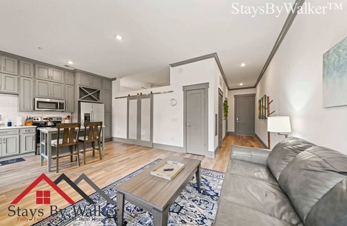 Charlotte Condo | StaysByWalker SouthPark 1BR KingBed! Gym/Pool/Spa