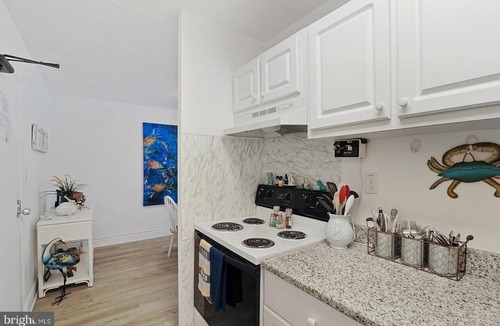 Rehoboth Beach Condo | Steps to Beach Downtown Rehoboth Beach Efficiency Pool Parking